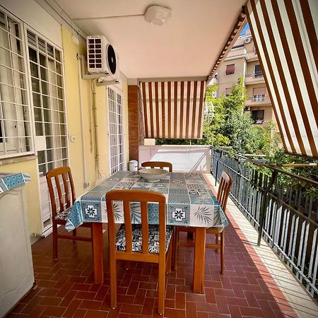 Apartamento Domus Urbani Roma Exterior foto