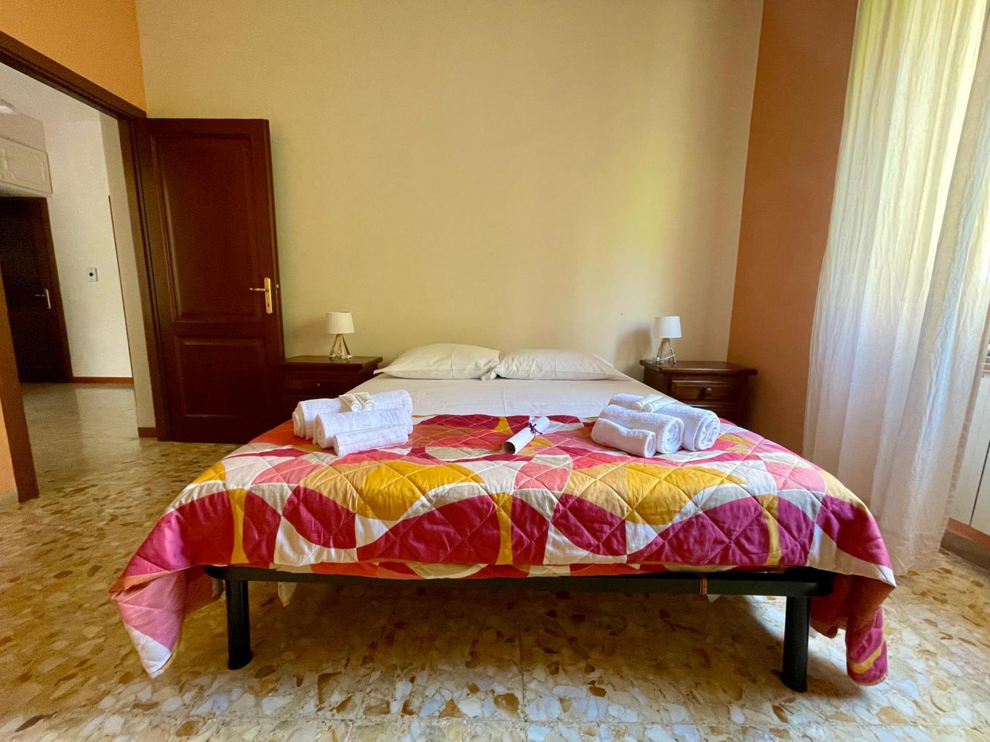 Apartamento Domus Urbani Roma Exterior foto